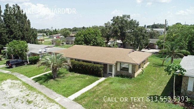 Building Photo - 137 Lake Rachard Dr