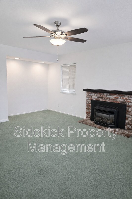 Building Photo - 15775 Cheyenne St