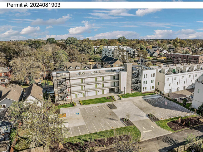 Building Photo - 1310 Lischey Ave