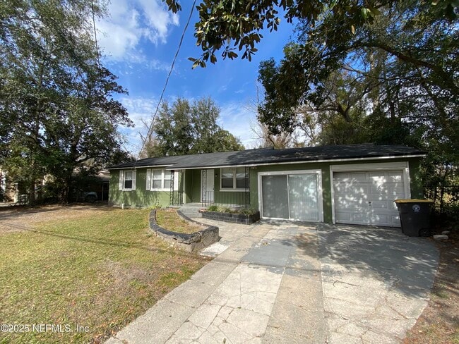 Building Photo - 5503 Royce Ave