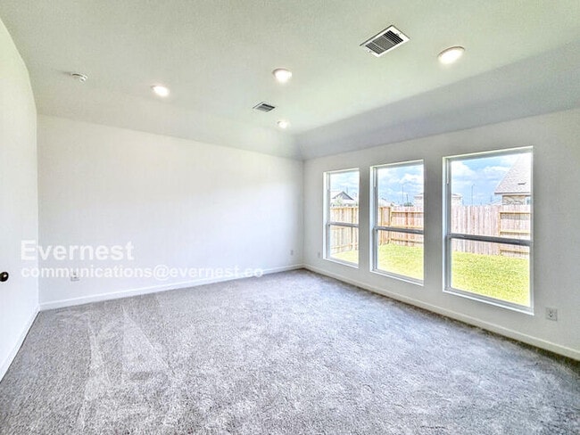 Building Photo - 26922 Tree Mallow Dr