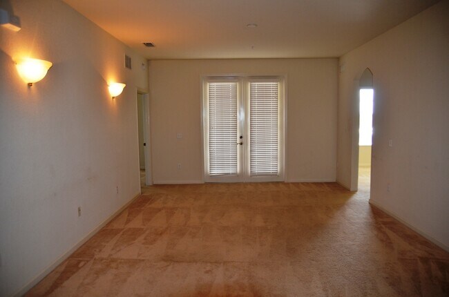 Building Photo - 3301 Whitestone Cir