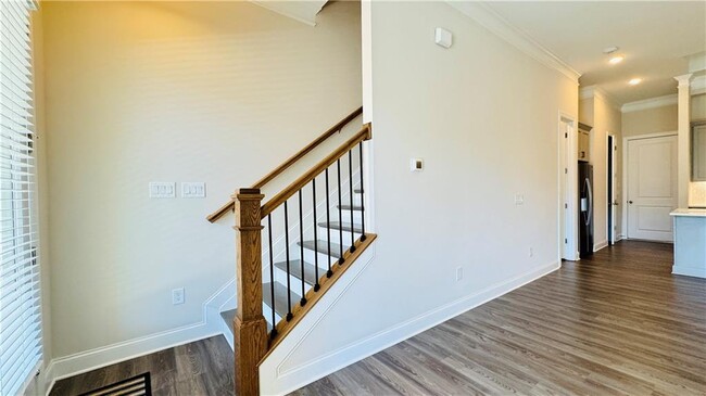 Building Photo - 201 Prairie Ln