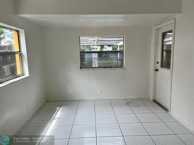 Building Photo - 7941 Plantation Blvd