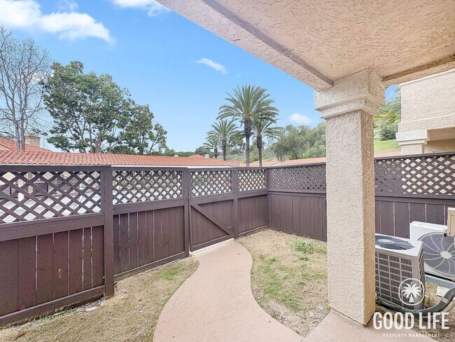 Building Photo - Comfort & Convenience in This Single-Level Oceanside Home