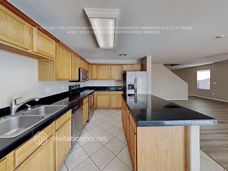 Building Photo - 15823 W Port Au Prince Ln