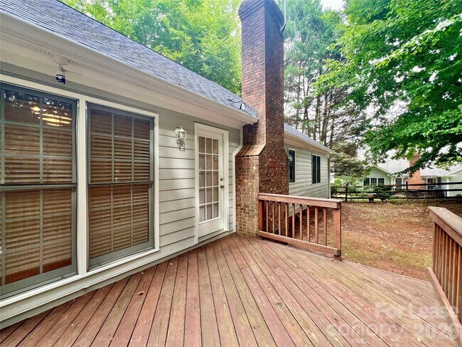 Building Photo - 4409 Stonefield Dr