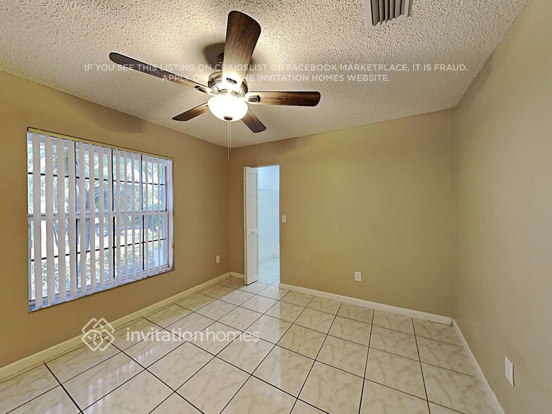 Building Photo - 500 NW 207th Terrace