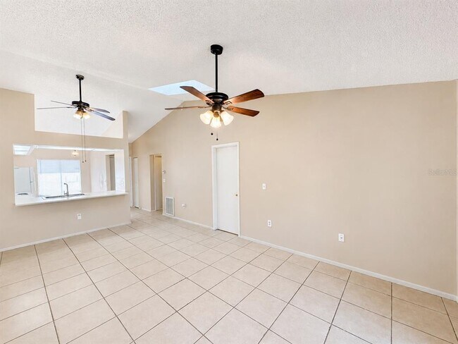 Building Photo - 2910 Western Willow Terrace