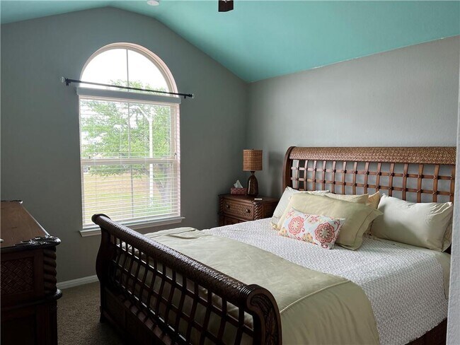 Building Photo - 1529 Hamiltons Wy