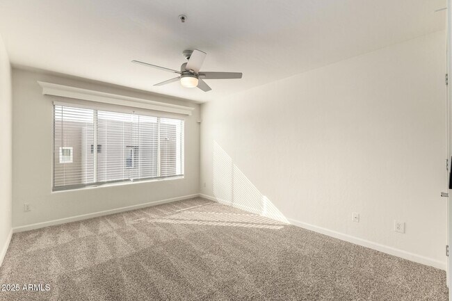 Building Photo - 11260 N 92nd St