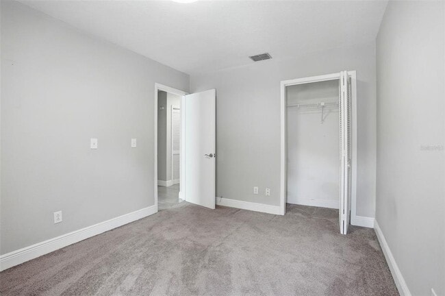 Building Photo - 727 N Himes Ave