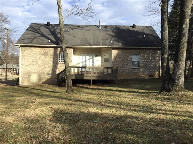 Building Photo - 121 Luna Lane