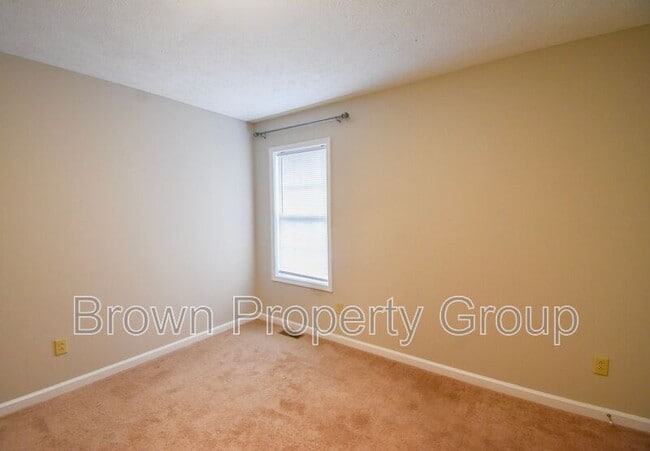 Building Photo - 5935 Bloomsbury Dr