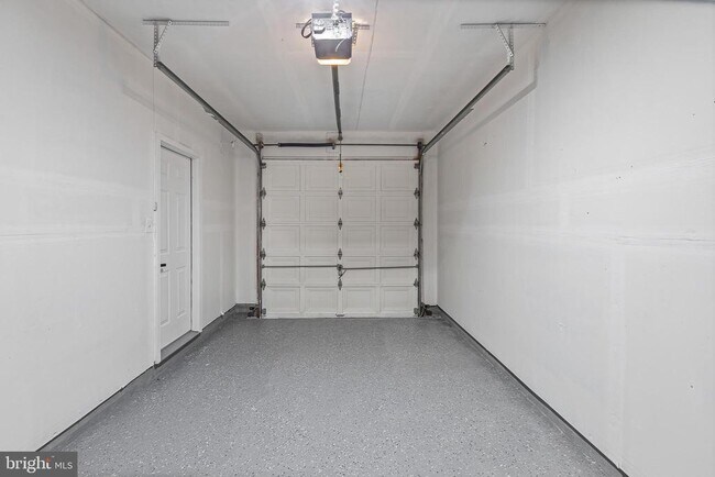 Building Photo - 20581 Banbury Square