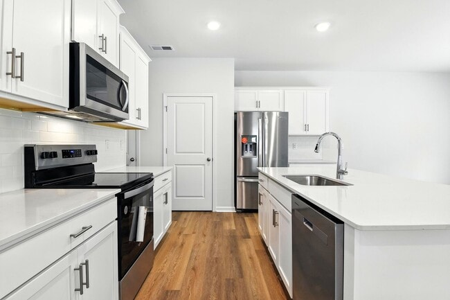 Building Photo - Beautiful New Construction 4 Bed 2.5 Bath ...