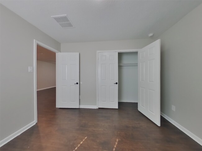 Building Photo - 2618 Basil Point Ct