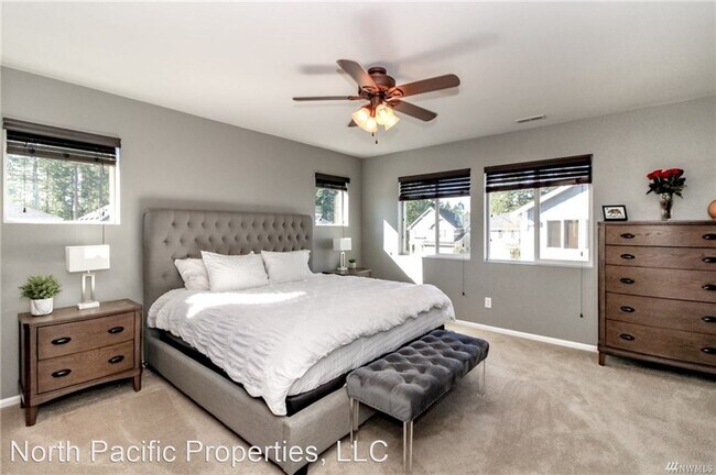 Building Photo - 4 br, 2.5 bath House - 27475 211th Ct SE