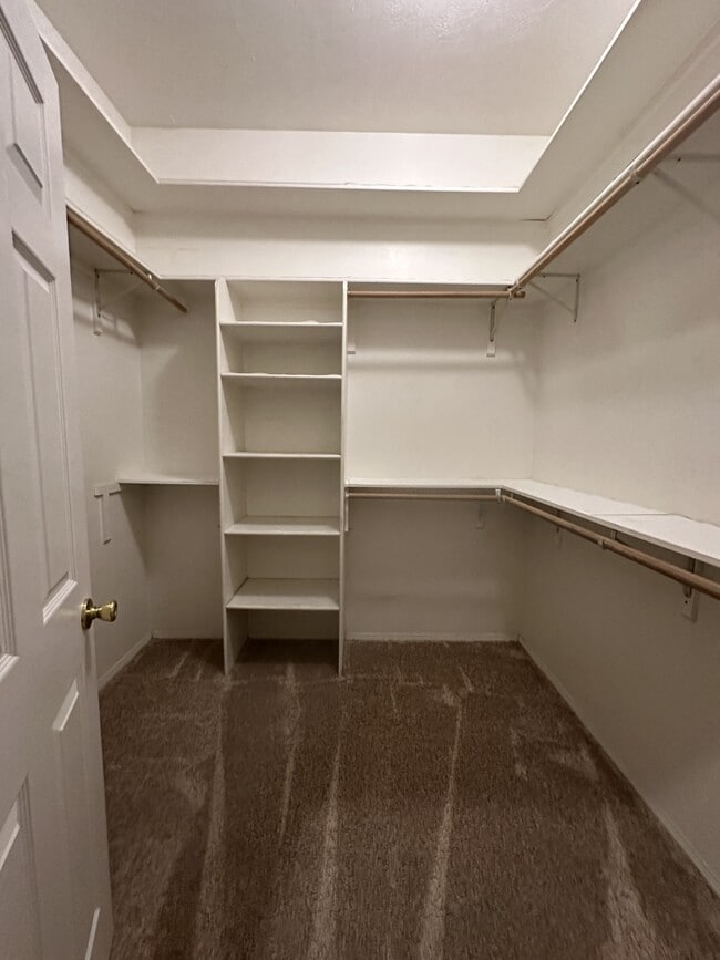 Building Photo - 7819 Storrie Pl NE