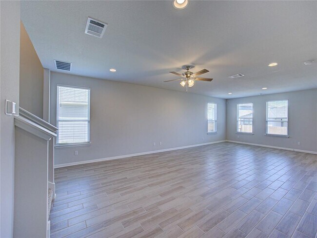 Building Photo - 128 Drifter Ln