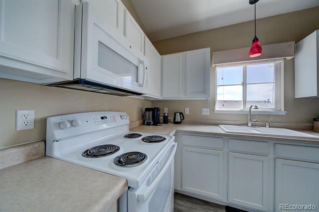 Building Photo - 3875 Strawberry Field Grove