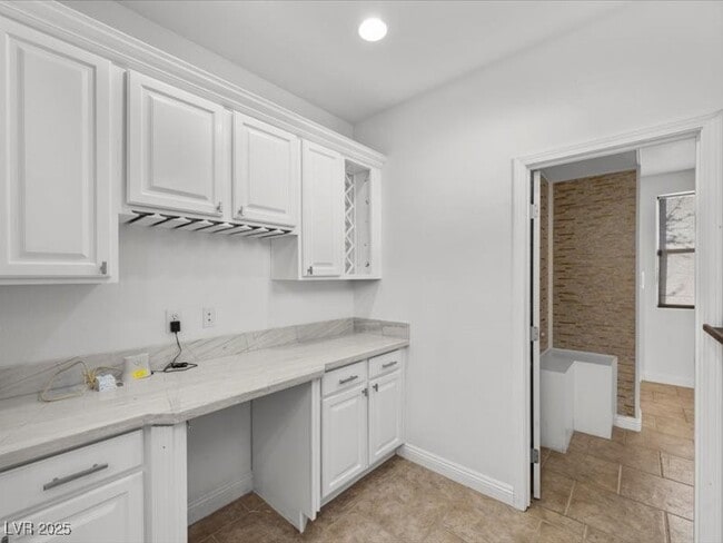 Building Photo - 1159 Calcione Dr