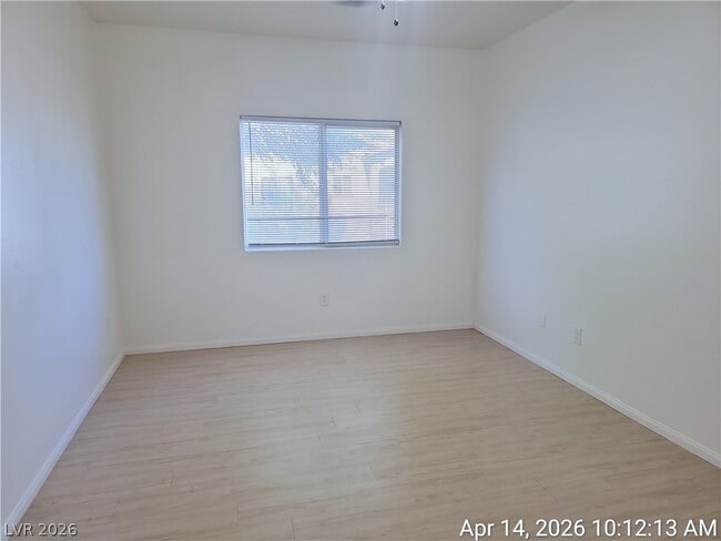 Building Photo - 5650 E Sahara Ave