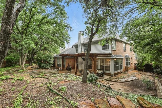 Building Photo - 2520 Woodside Dr