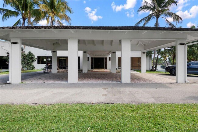 Building Photo - 13334 Polo Club Rd