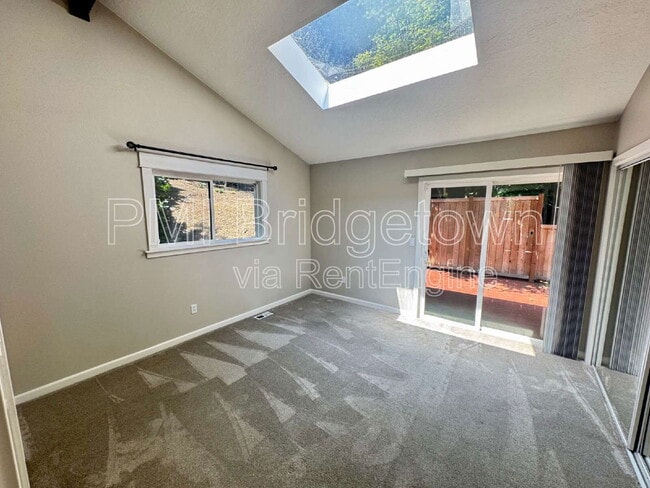 Building Photo - 11731 SW 41st Ave