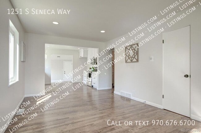 Building Photo - 1251 S Seneca Way