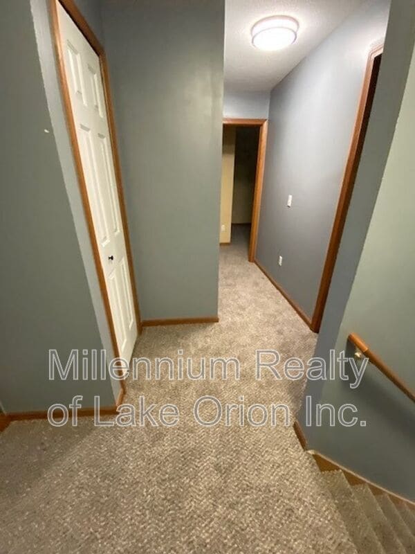 Building Photo - 303 S Saginaw St