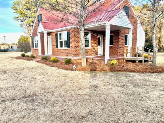 Building Photo - New House
