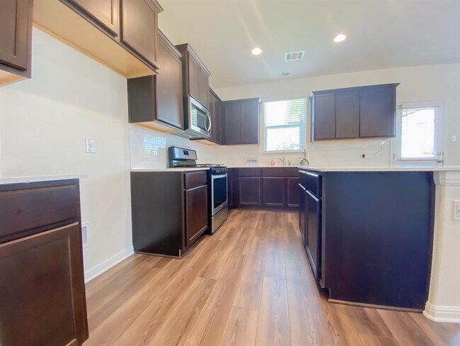 Building Photo - 12010 Corsicana Trl