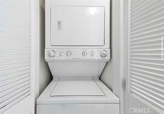 Building Photo - 5200 Premiere Hls Dr