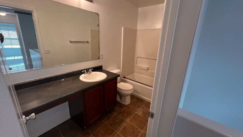 Building Photo - 1436 N 80th Dr