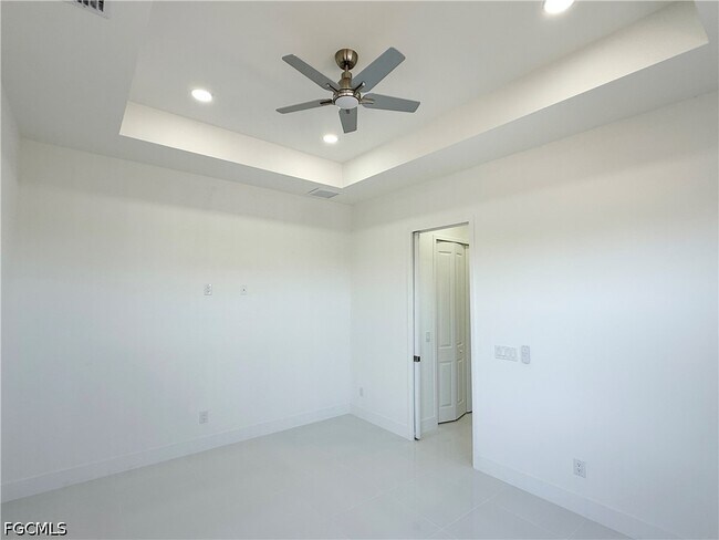 Building Photo - 2726 NW 41st Pl