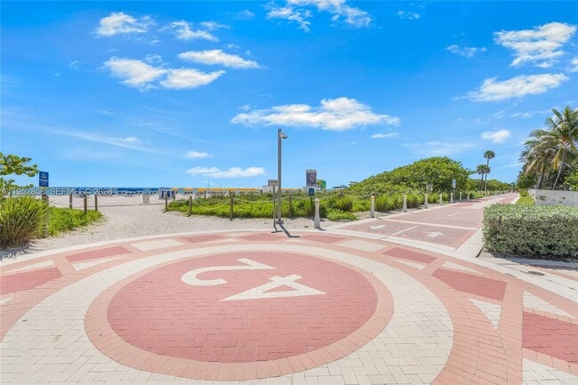 Building Photo - 4141 Collins Ave