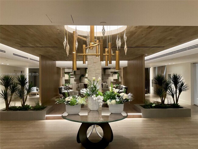 Building Photo - 2301 Collins Ave