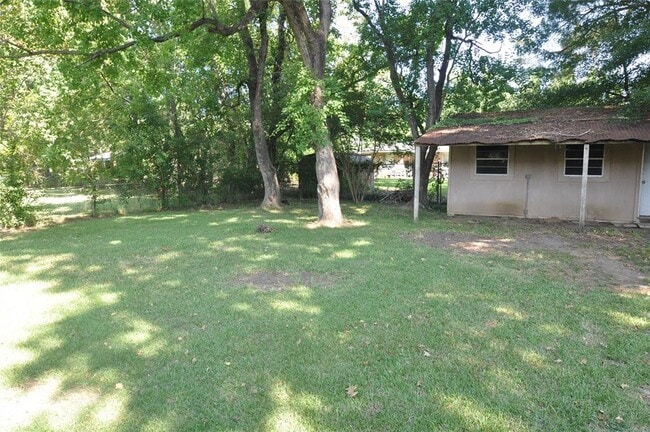 Building Photo - 2737 S Wallace Dr