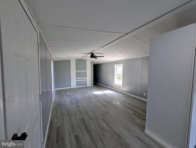 Building Photo - 117 Santilli Rd