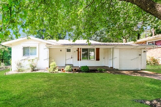 Building Photo - 24 Brixworth Ct