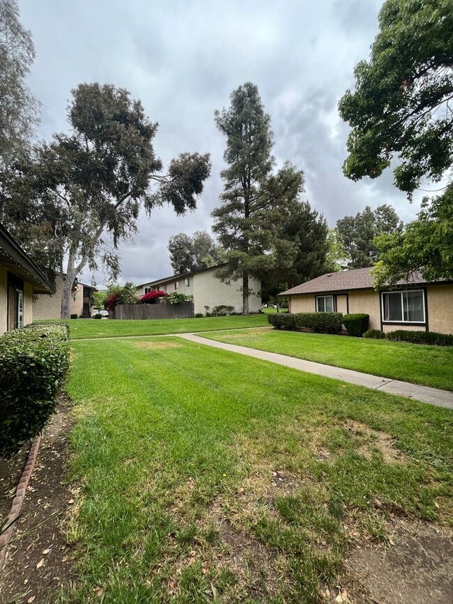 Building Photo - Cozy 2 Bed 1 Bath Home For Rent