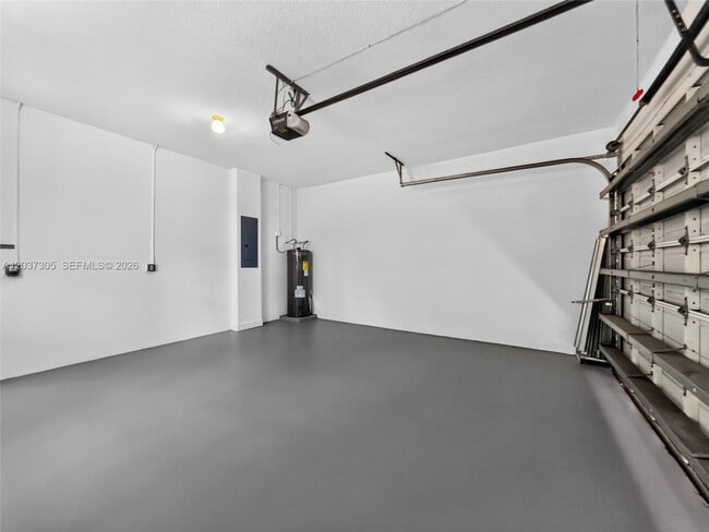 Building Photo - 625 SW 146th Terrace