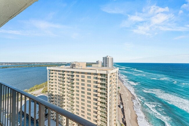 Building Photo - 5420 N Ocean Dr