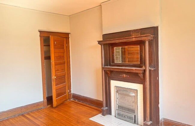 Building Photo - 3227 Jefferson Ave