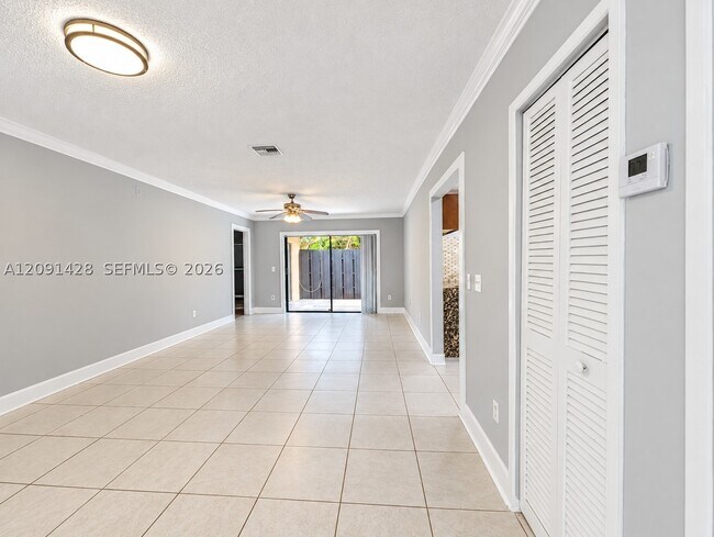 Building Photo - 22344 Palomita Dr