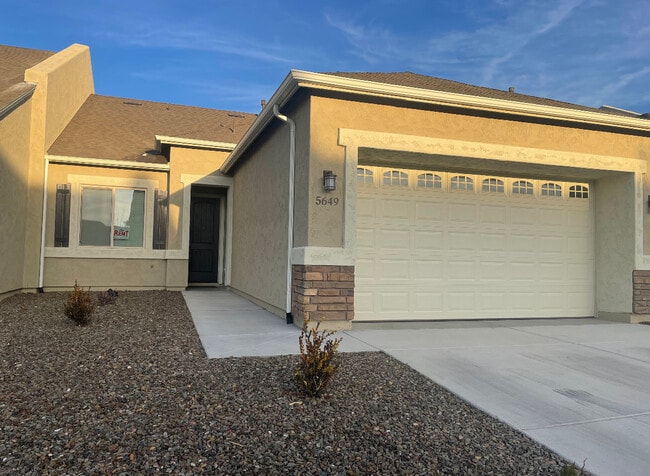 Building Photo - 5649 N Teaberry Ln