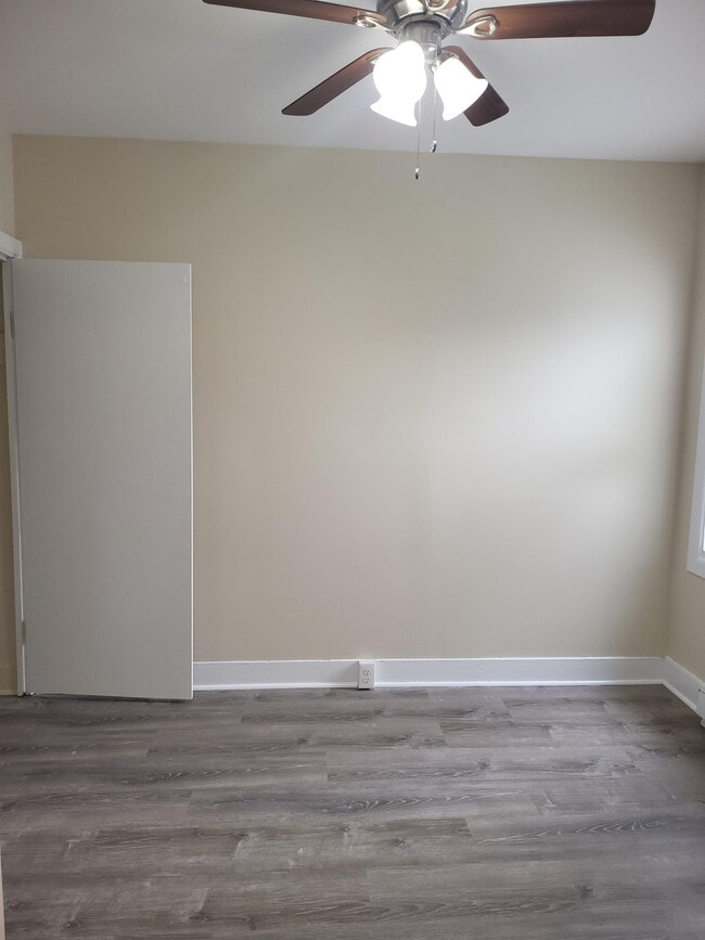 Building Photo - 110 E South St