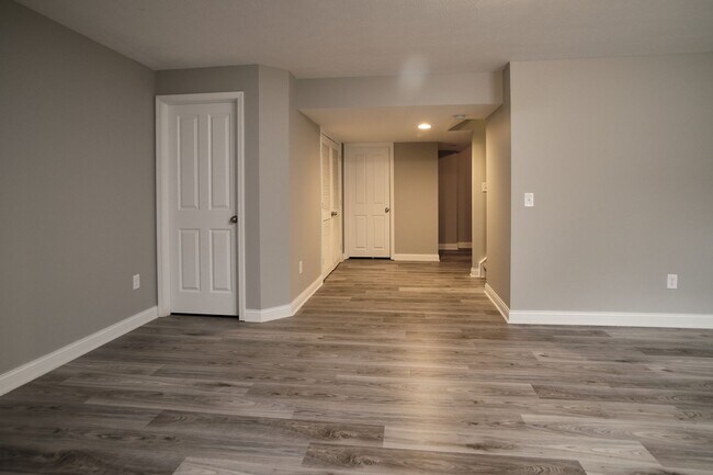 Building Photo - 4BDRM, 2.5 BA with finished basement in Westminster
